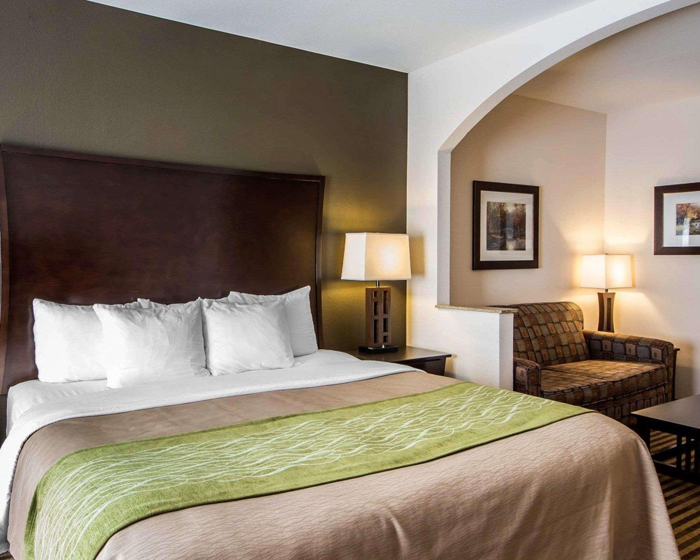 Comfort Inn & Suites Alva Luaran gambar