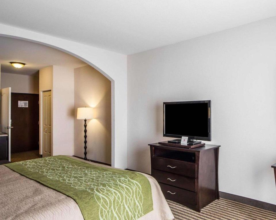 Comfort Inn & Suites Alva Luaran gambar