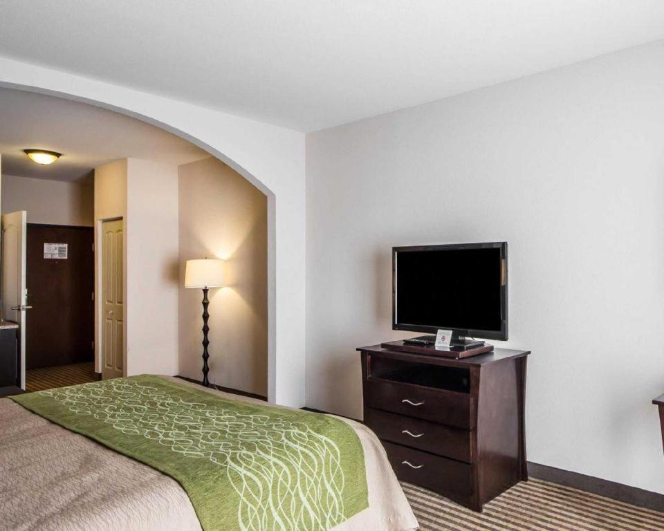 Comfort Inn & Suites Alva Luaran gambar